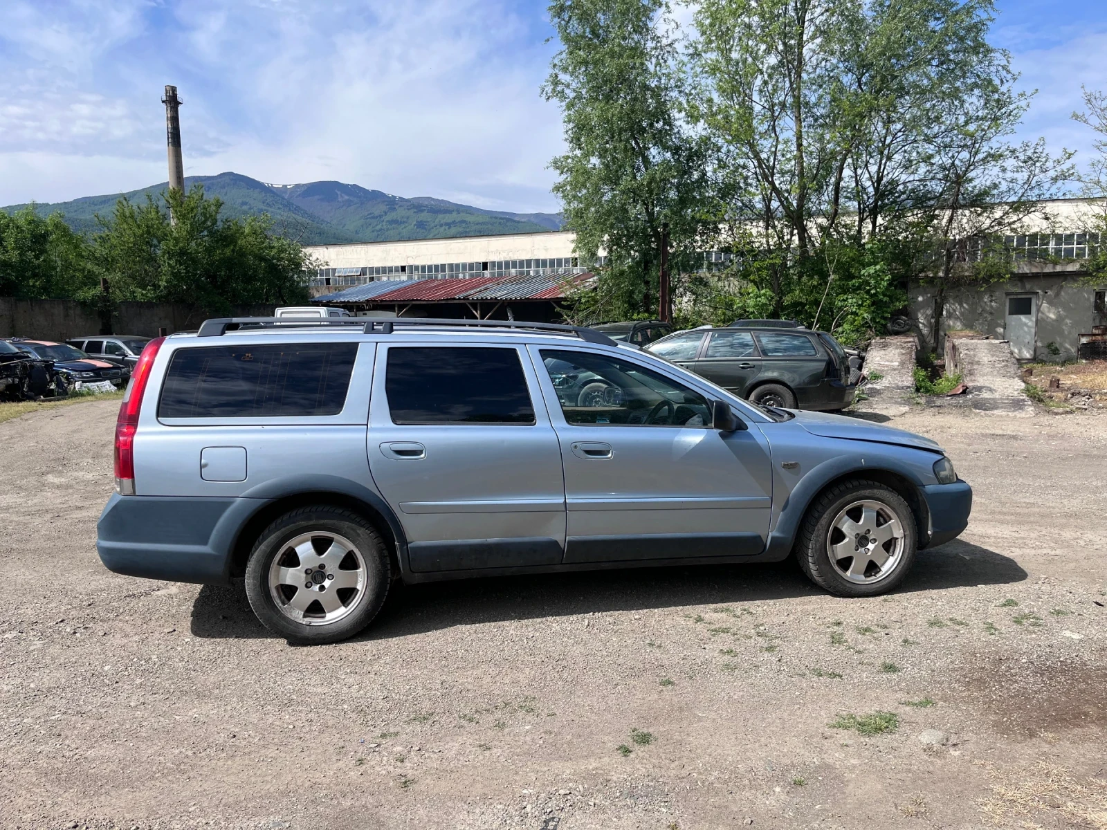 Volvo Xc70 2.4 d5 163 - изображение 2