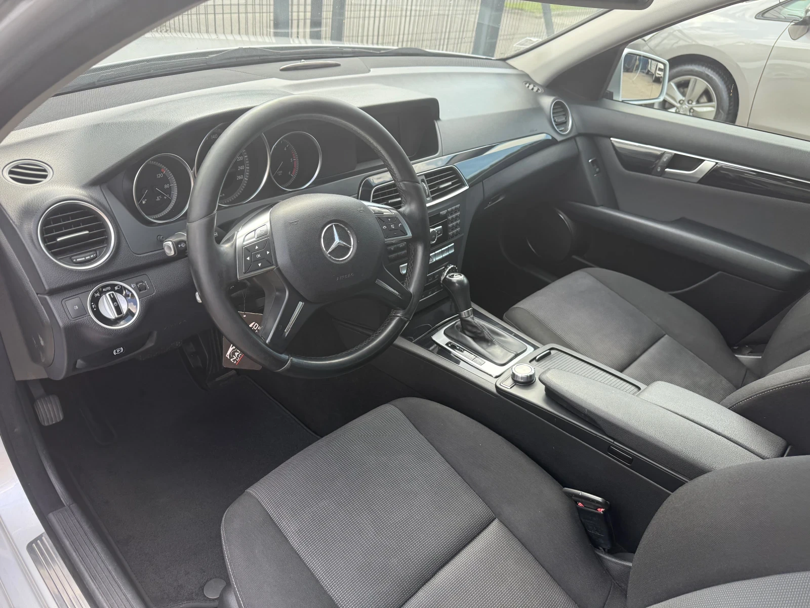 Mercedes-Benz C 220 220CDI - изображение 8