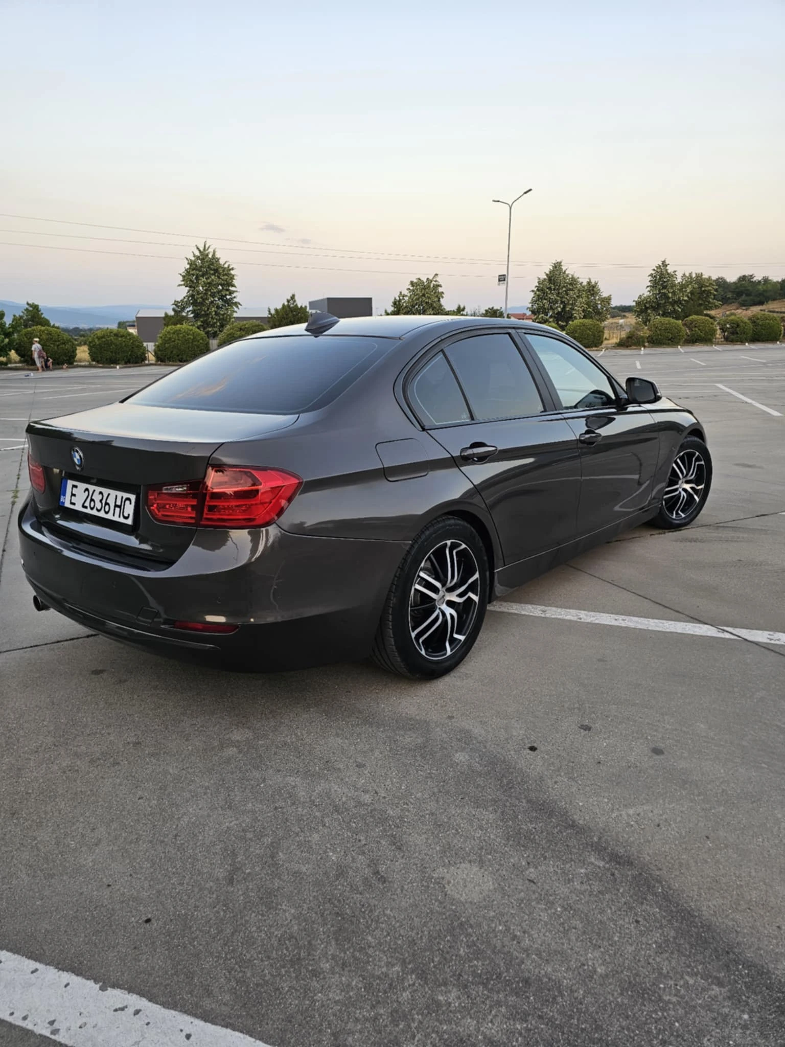 BMW 320 2.0 ЕD TOP | Mobile.bg — изображение 6