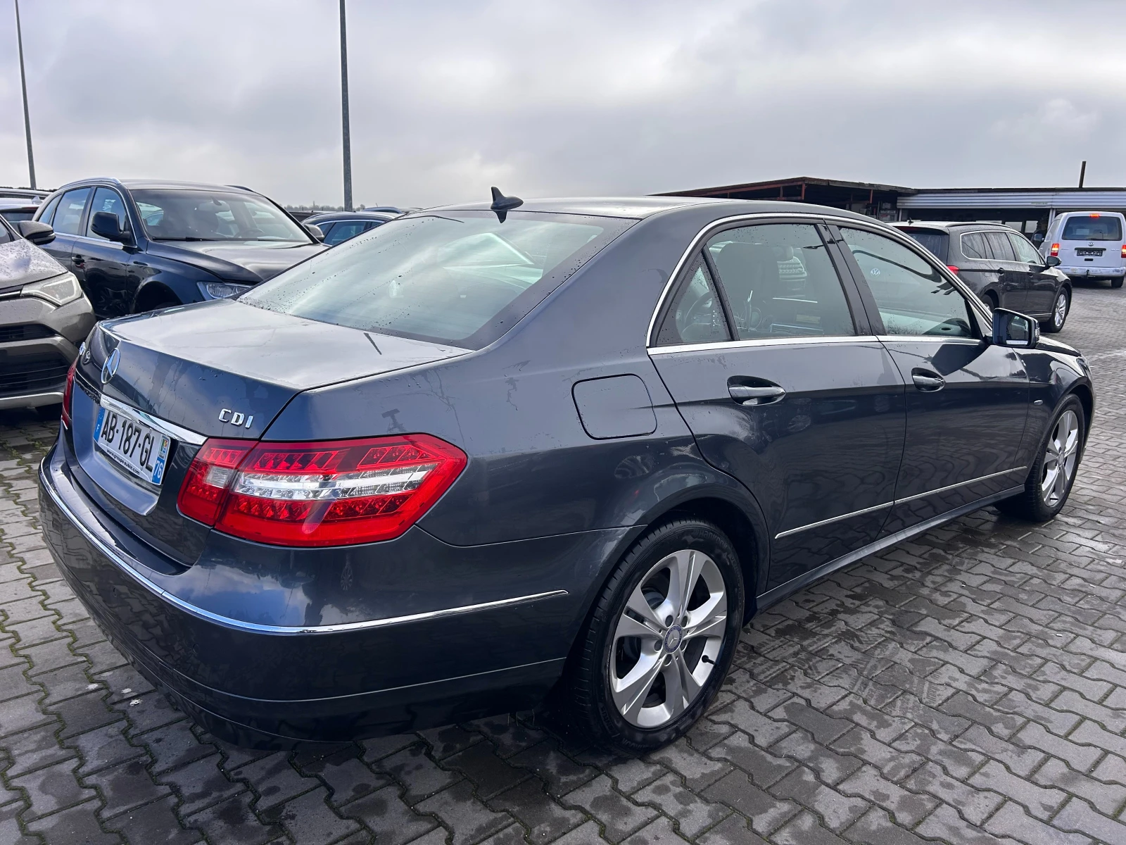 Mercedes-Benz E 220 CDI AVTOMAN/NAVI/KOJA EURO 5 - изображение 6