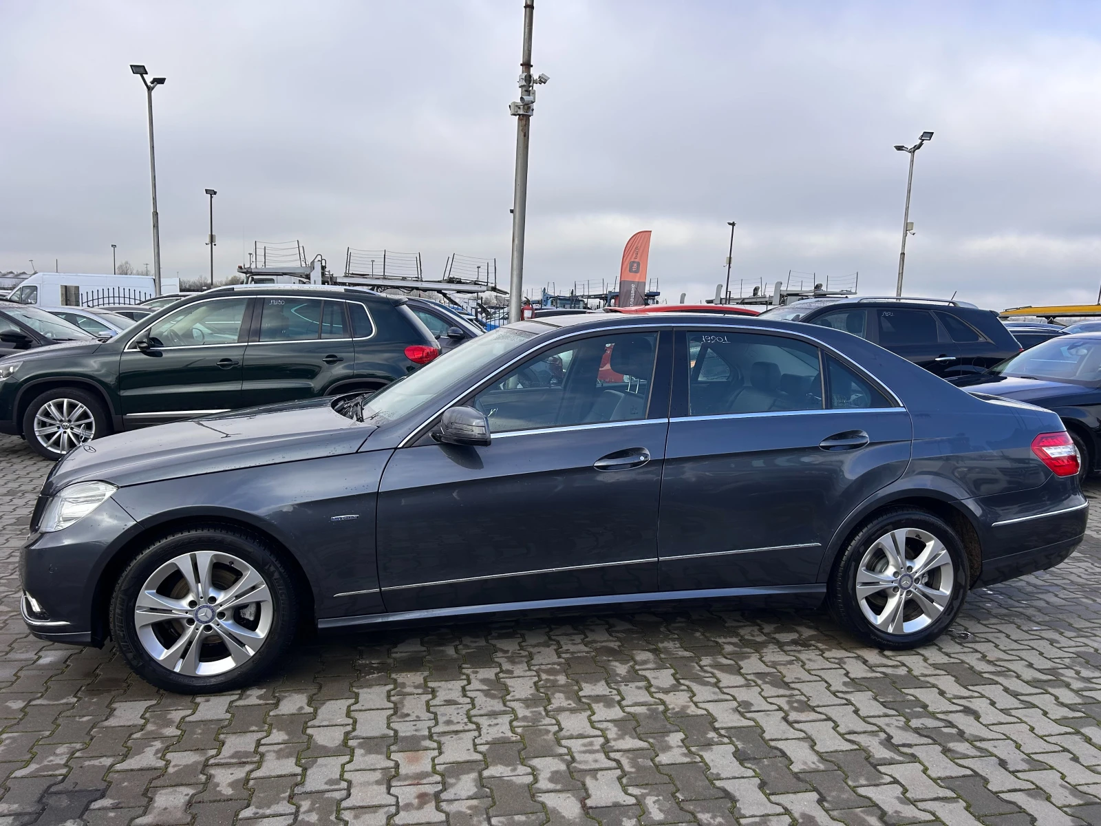 Mercedes-Benz E 220 CDI AVTOMAN/NAVI/KOJA EURO 5 - изображение 9