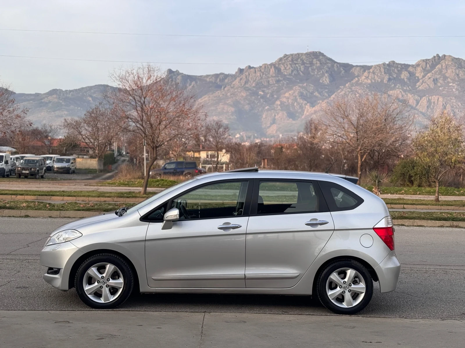 Honda Fr-v 2.2i-CTDI * 1 СОБСТВЕНИК* ПЕРФЕКТЕН*  - изображение 2