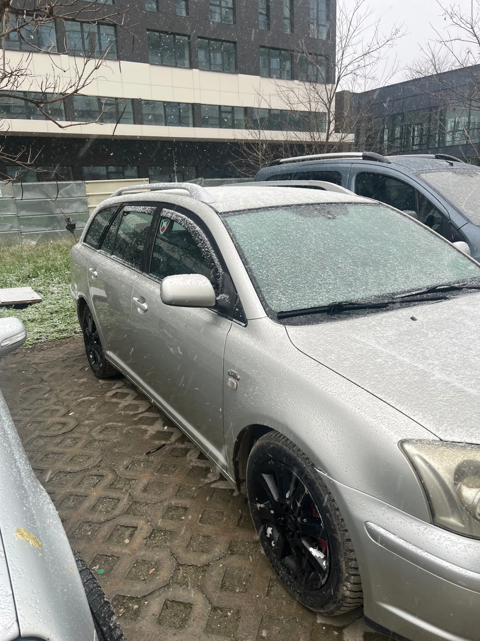 Toyota Avensis 2.0 Дизел D4D 116 коня - изображение 4