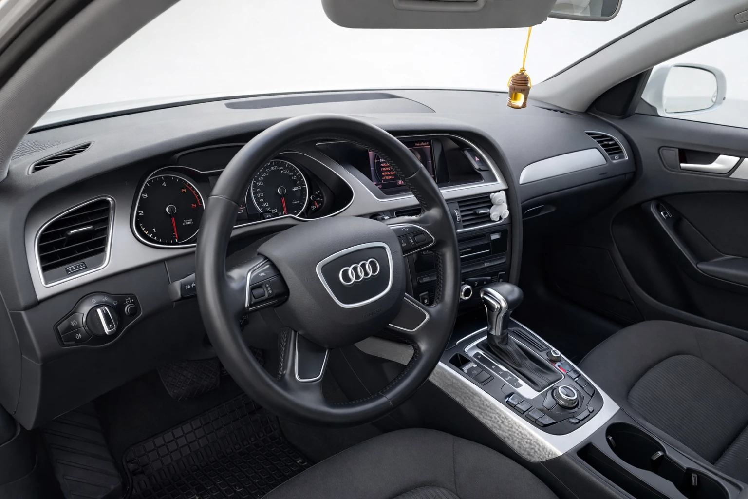 Audi A4  - изображение 7