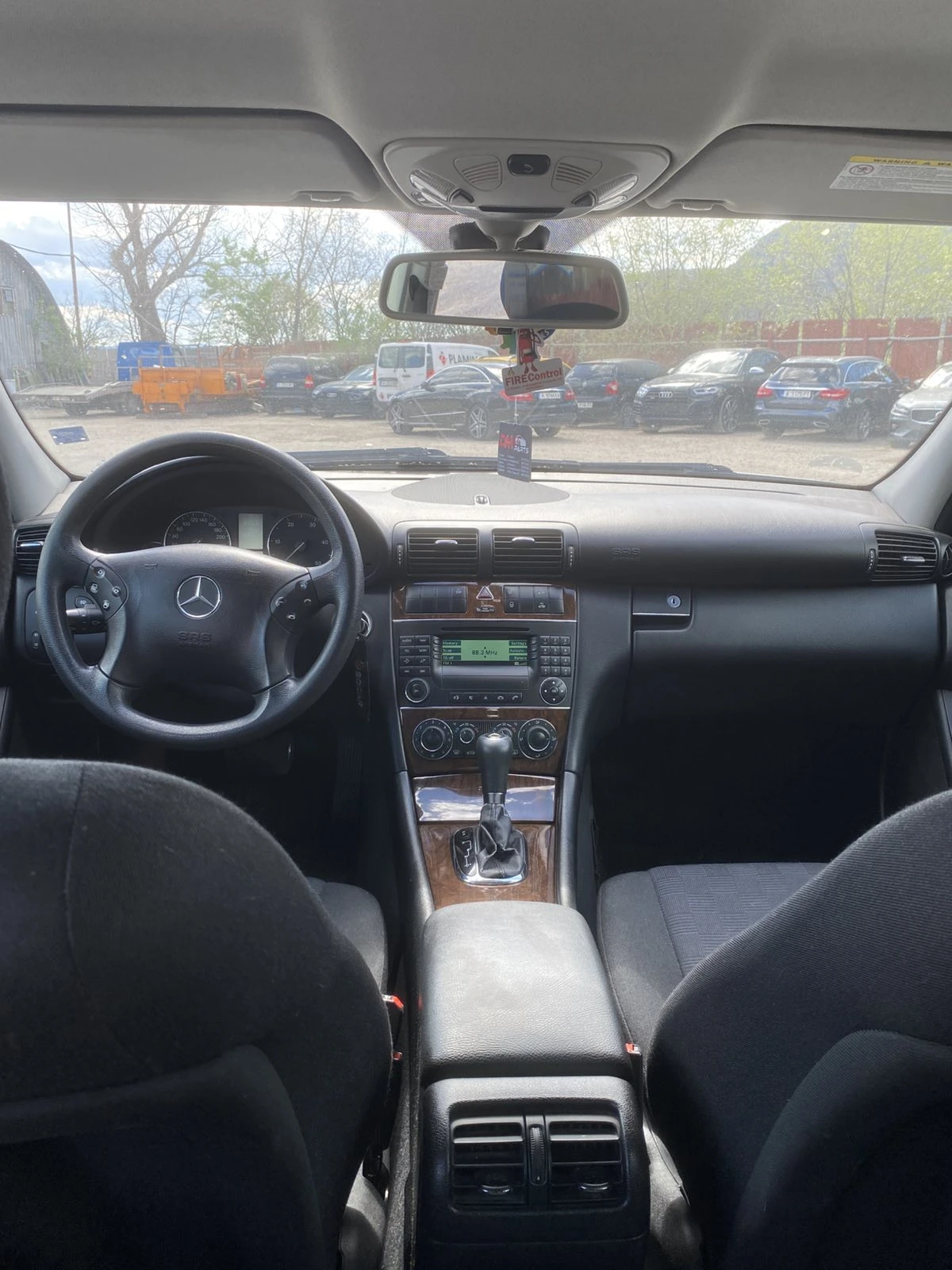 Mercedes-Benz C 220 C220, снимка 9 - Автомобили и джипове - 54136375