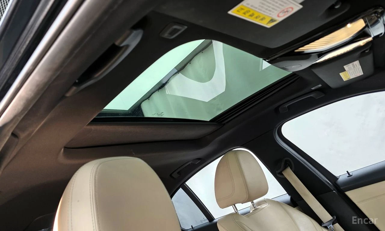 BMW 330 M SPORT* КОЖА* ПОДГРЕВ* HEADUP* 360* PANO, снимка 15 - Автомобили и джипове - 54368803