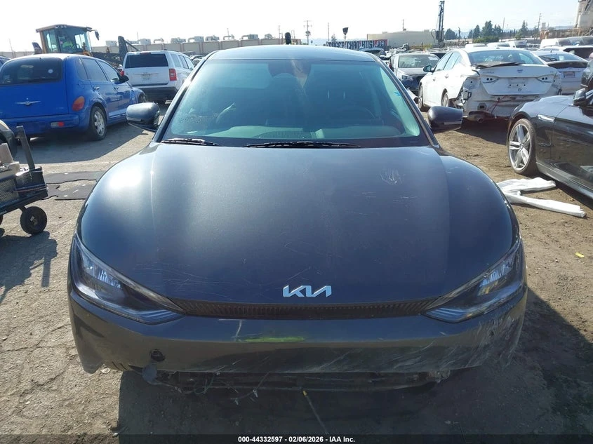 Kia EV6 Light * Крайна цена до БГ* , снимка 12 - Автомобили и джипове - 54378351
