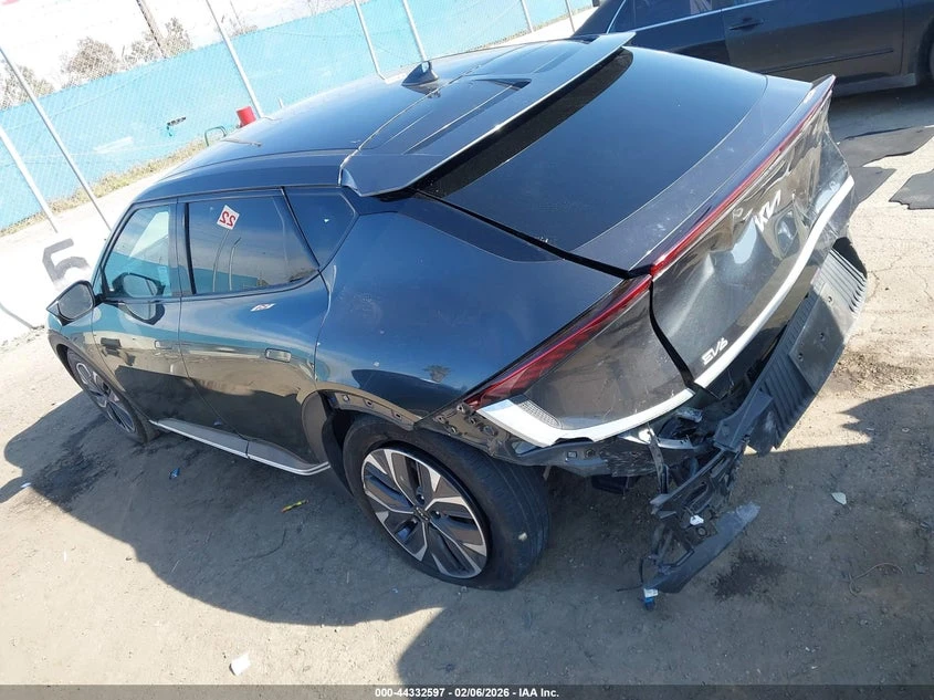 Kia EV6 Light * Крайна цена до БГ* , снимка 3 - Автомобили и джипове - 54378351