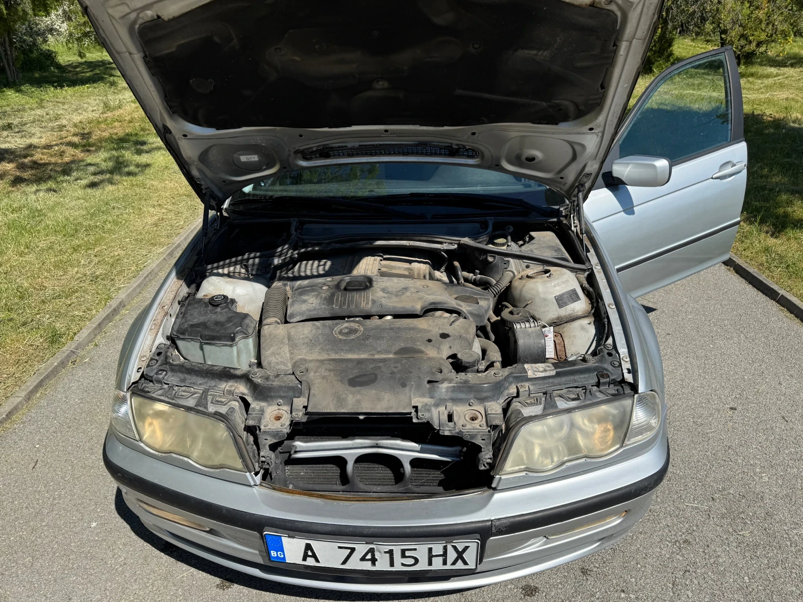 BMW 320 320 d, снимка 13 - Автомобили и джипове - 54575369