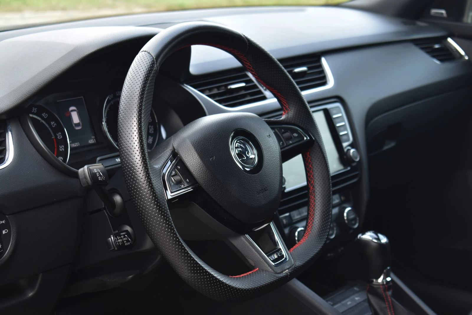 Skoda Octavia 2.0TDI* VRS* 4x4* ПАНОРАМА, снимка 9 - Автомобили и джипове - 54628782