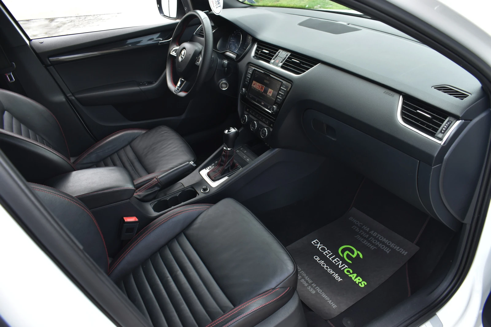 Skoda Octavia 2.0TDI* VRS* 4x4* ПАНОРАМА, снимка 12 - Автомобили и джипове - 54628782