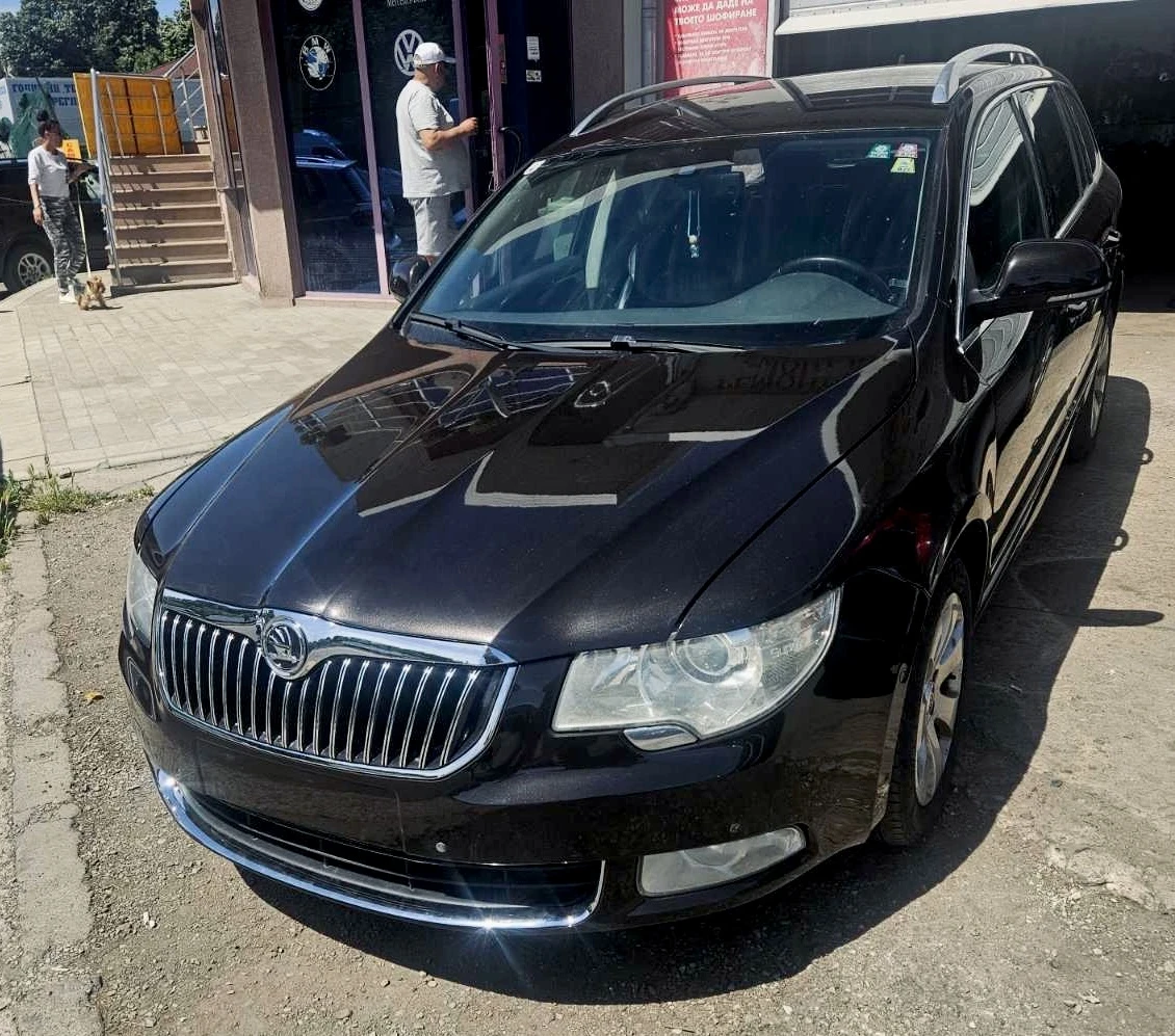 Skoda Superb 2.0TDI, снимка 2 - Автомобили и джипове - 54719307