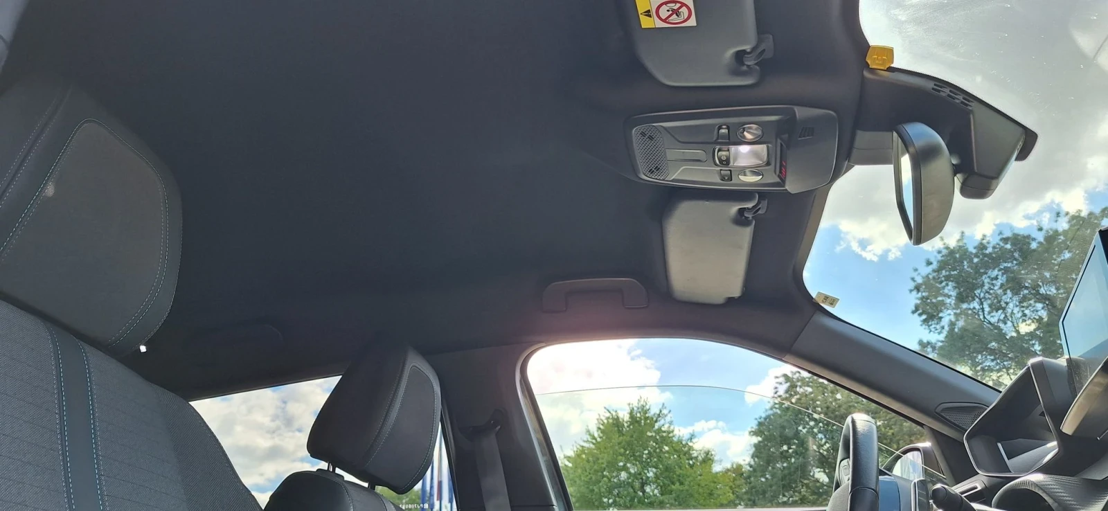 Peugeot 2008 Automatic hdi 1, 5/131кс EAT 8, снимка 15 - Автомобили и джипове - 55472257