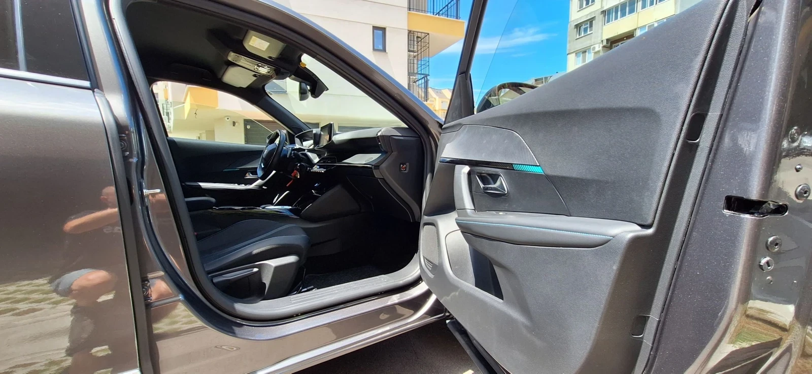 Peugeot 2008 Automatic hdi 1, 5/131кс EAT 8, снимка 7 - Автомобили и джипове - 54979814