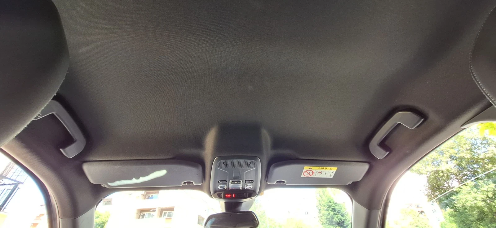 Peugeot 2008 Automatic hdi 1, 5/131кс EAT 8, снимка 9 - Автомобили и джипове - 54979814