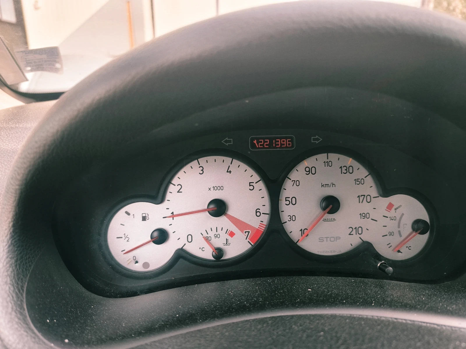 Peugeot 206 Много добра , снимка 10 - Автомобили и джипове - 55133321