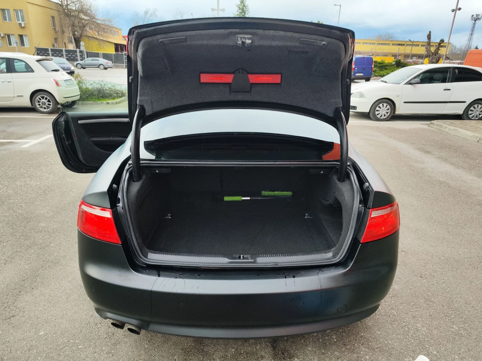 Audi A5 2.0 TFSI Black Matte, снимка 15 - Автомобили и джипове - 55333306