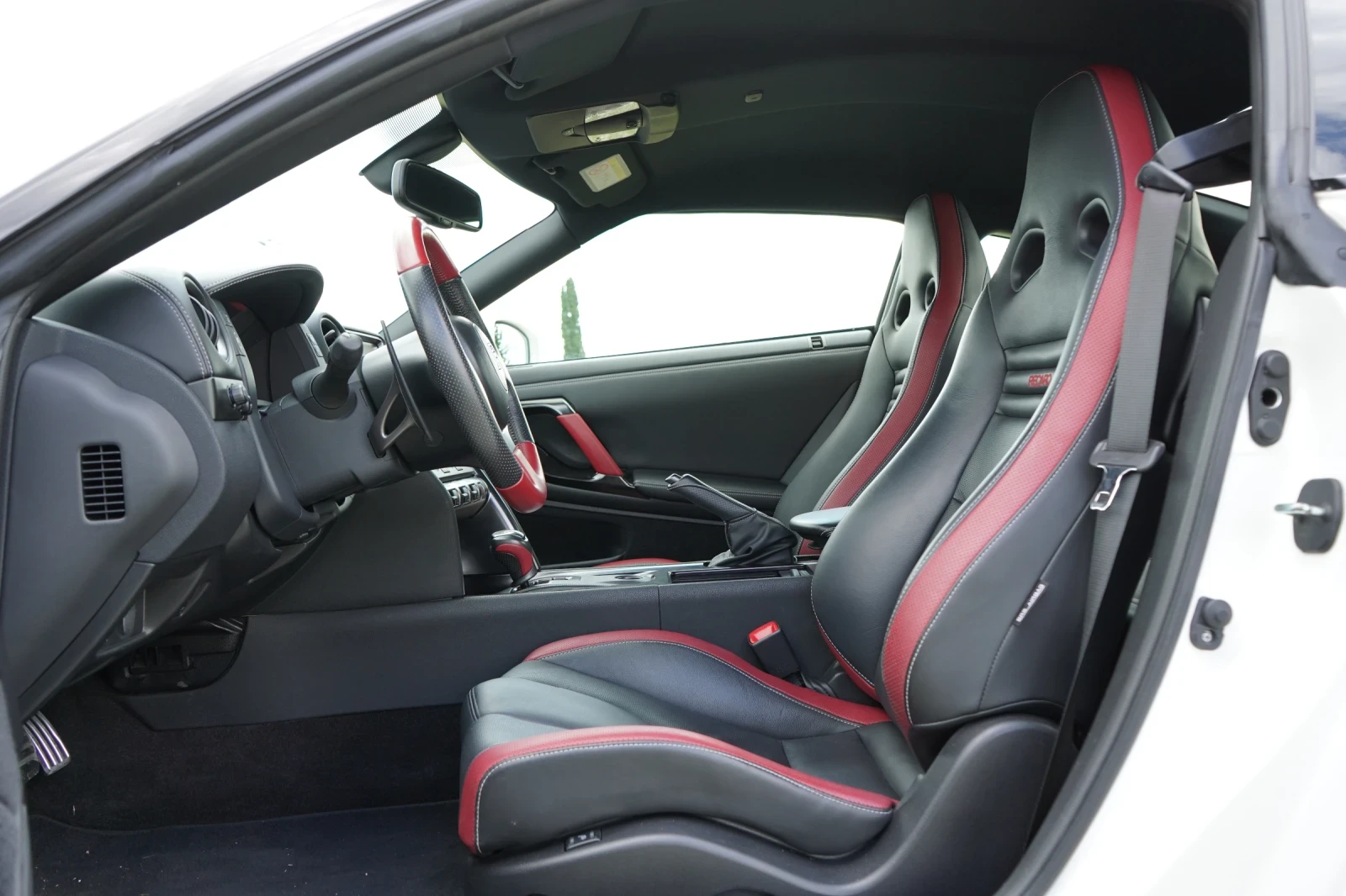 Nissan Gt-r 3.8 V6* FACELIFT* BOSE* KEYLESS* CAMERA* , снимка 8 - Автомобили и джипове - 55395384