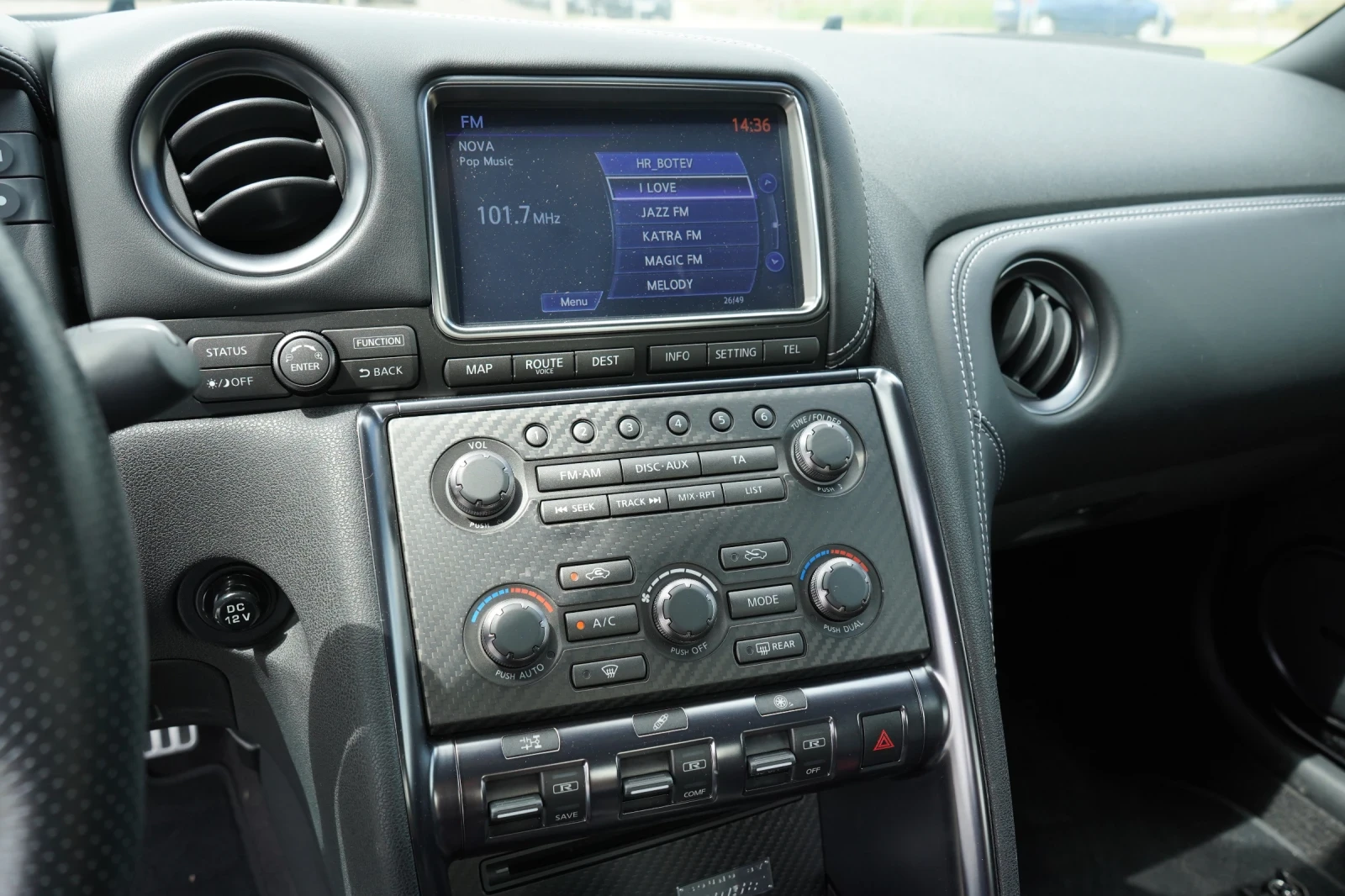 Nissan Gt-r 3.8 V6* FACELIFT* BOSE* KEYLESS* CAMERA* , снимка 11 - Автомобили и джипове - 55395384