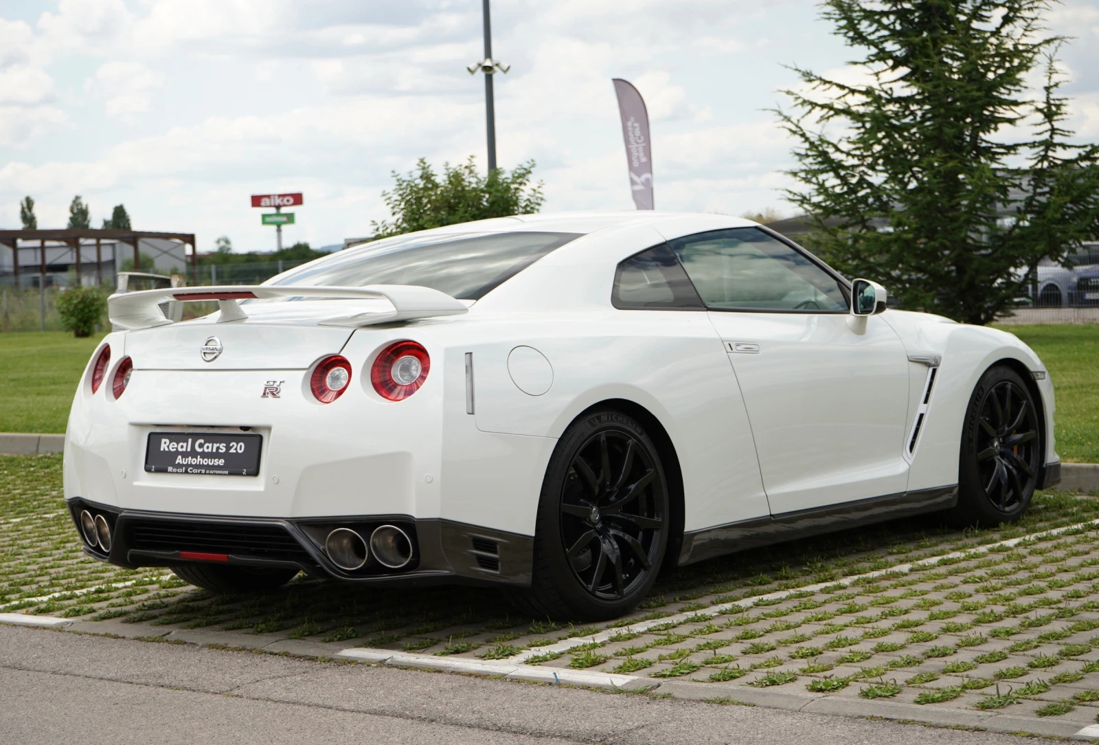 Nissan Gt-r 3.8 V6* FACELIFT* BOSE* KEYLESS* CAMERA* , снимка 4 - Автомобили и джипове - 55395384