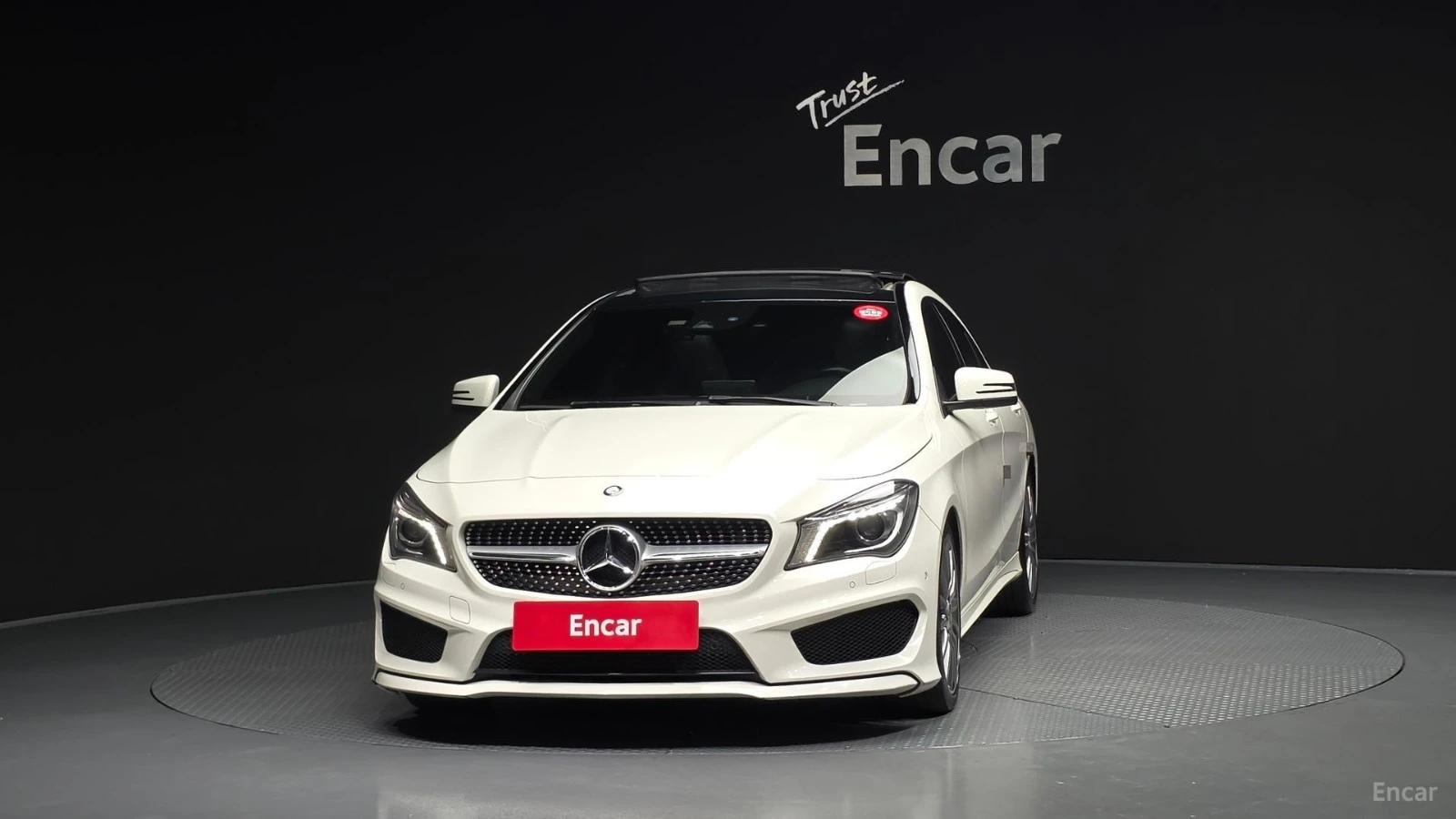 Mercedes-Benz CLA 250 AMG* 4MATIC* КОЖА* ПОДГРЕВ* PANO, снимка 3 - Автомобили и джипове - 55508524
