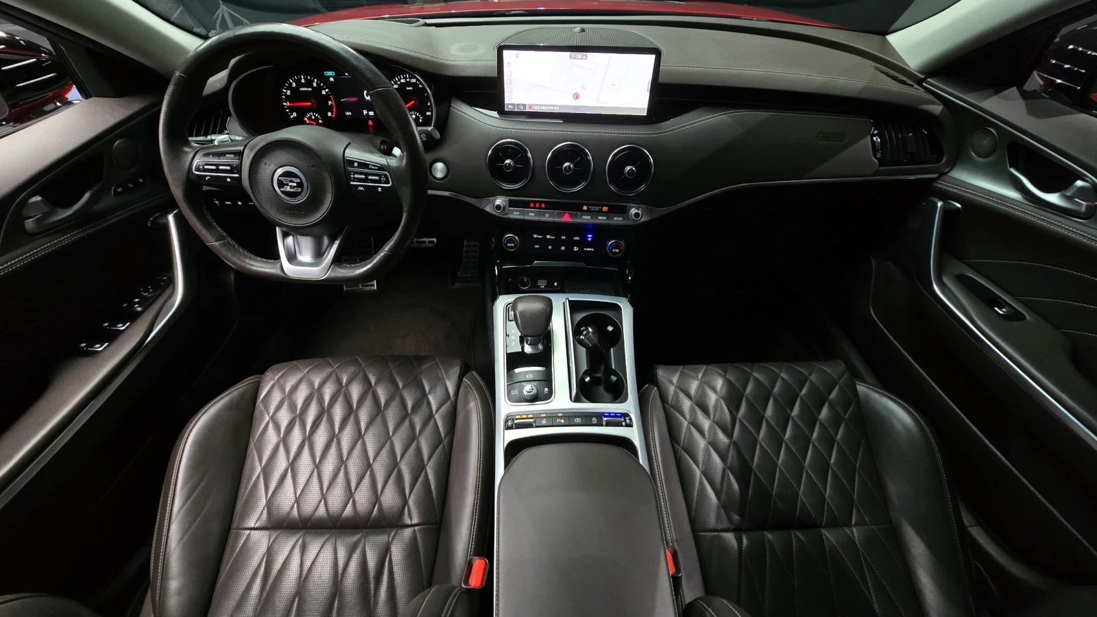 Kia Stinger MASTER 2.5 Turbo* ПОДГРЕВ/ОБДУХВАНЕ* hellascars.bg, снимка 8 - Автомобили и джипове - 55565101