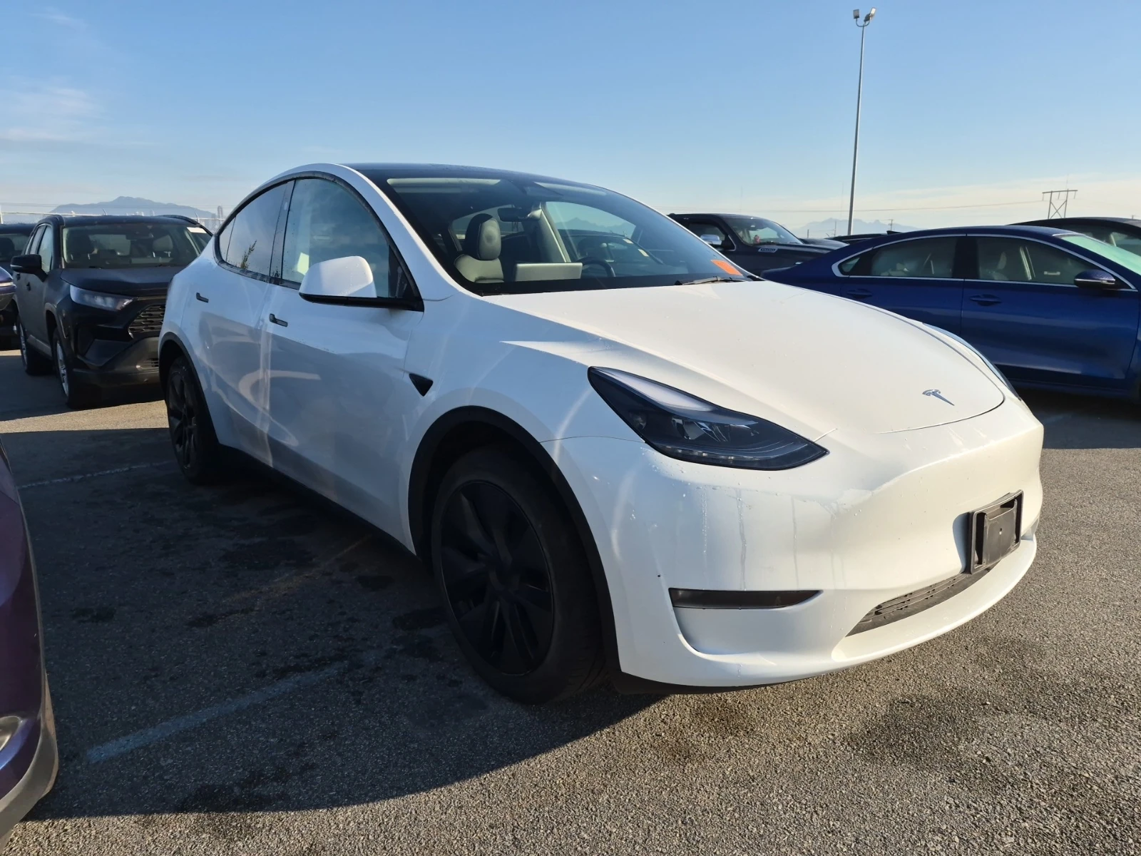Tesla Model Y LONG RANGE/ПОДГРЕВ/ПАНОРАМА/, снимка 2 - Автомобили и джипове - 56587587
