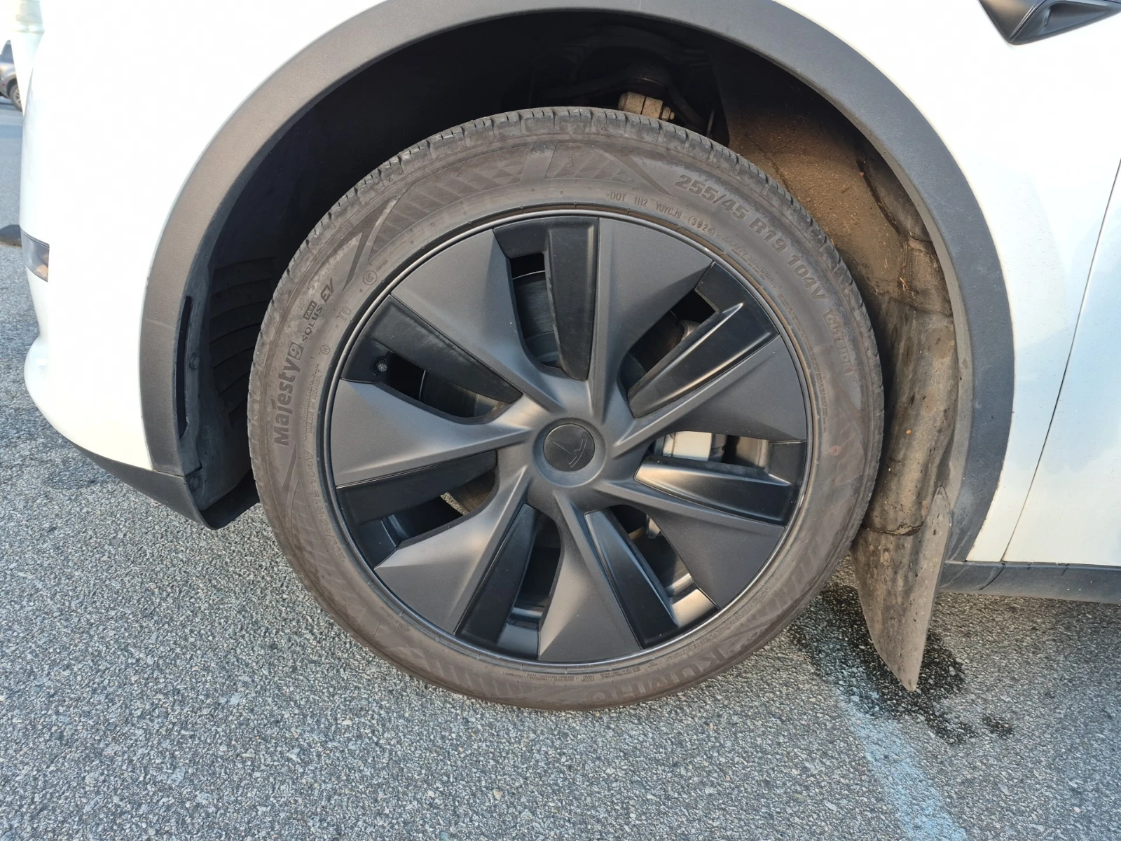 Tesla Model Y LONG RANGE/ПОДГРЕВ/ПАНОРАМА/, снимка 6 - Автомобили и джипове - 56587587