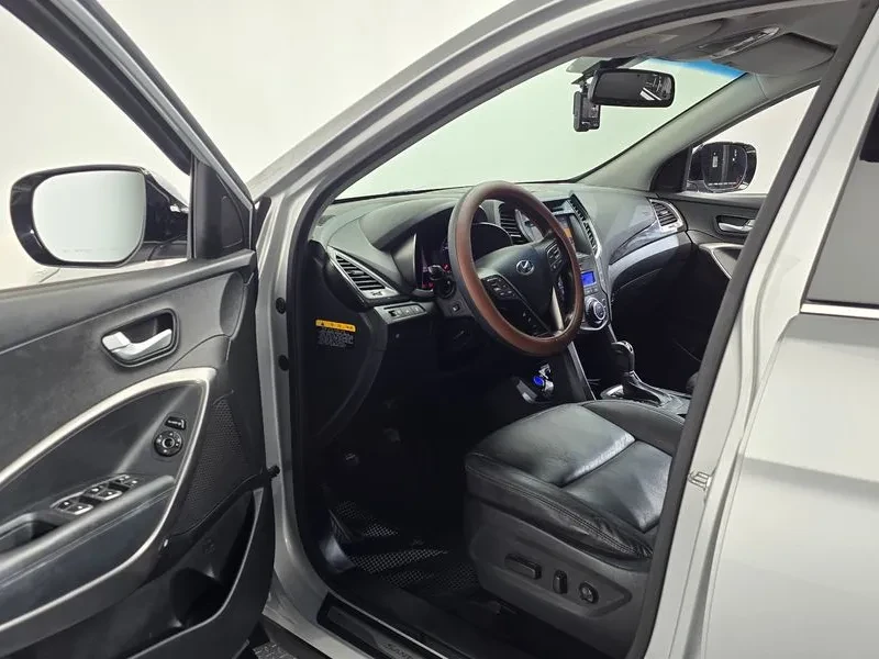 Hyundai Santa fe 2.0 2WD , снимка 10 - Автомобили и джипове - 55843822