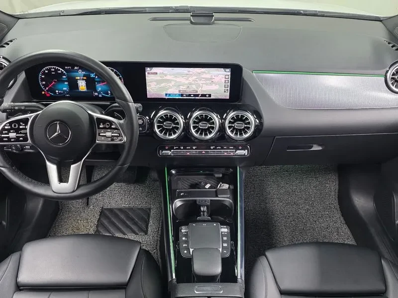 Mercedes-Benz GLA 220 / PANO/ DIST/ �������/ ����� | Mobile.bg � ����������� 7