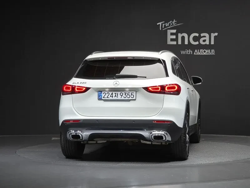 Mercedes-Benz GLA 220 / PANO/ DIST/ �������/ ����� | Mobile.bg � ����������� 4