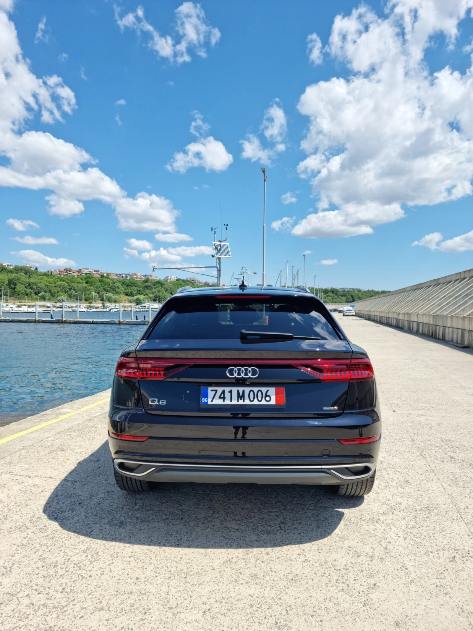 Audi Q8 55 TFSI, 340к.с, 360* , Обдухване, Панорама - изображение 5