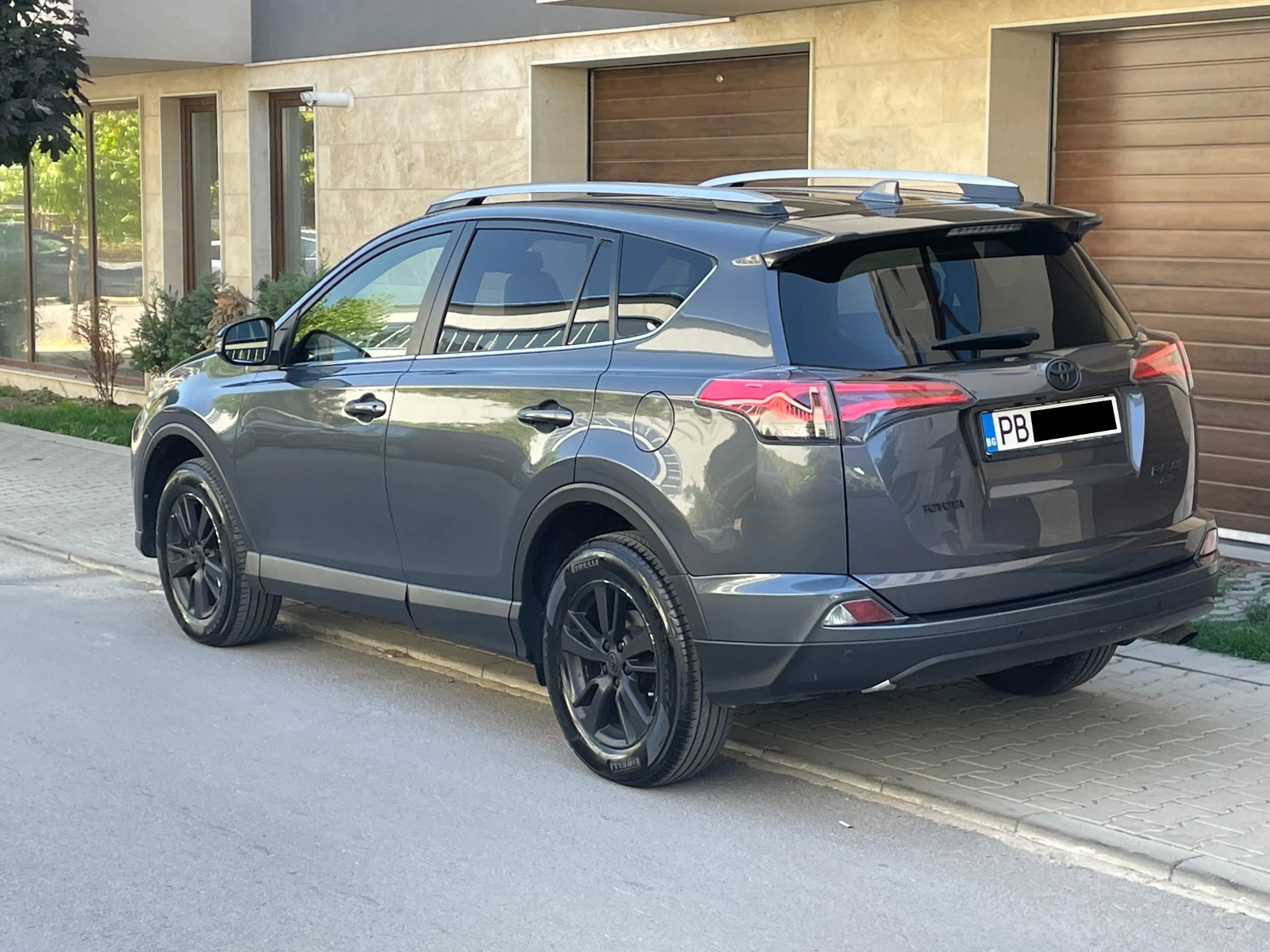 Toyota Rav4 2.0 AWD/4x4 CVT Luxury Plus- в Гаранция - изображение 4
