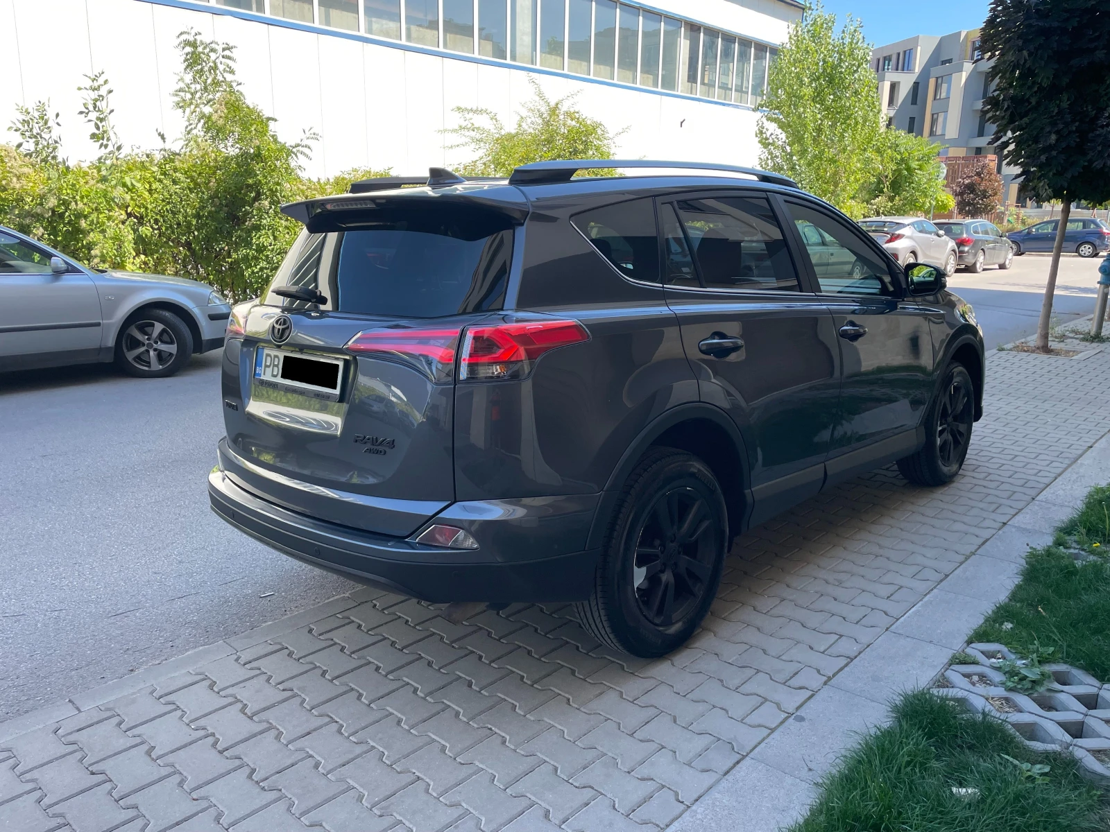 Toyota Rav4 2.0 AWD/4x4 CVT Luxury Plus- в Гаранция - изображение 3