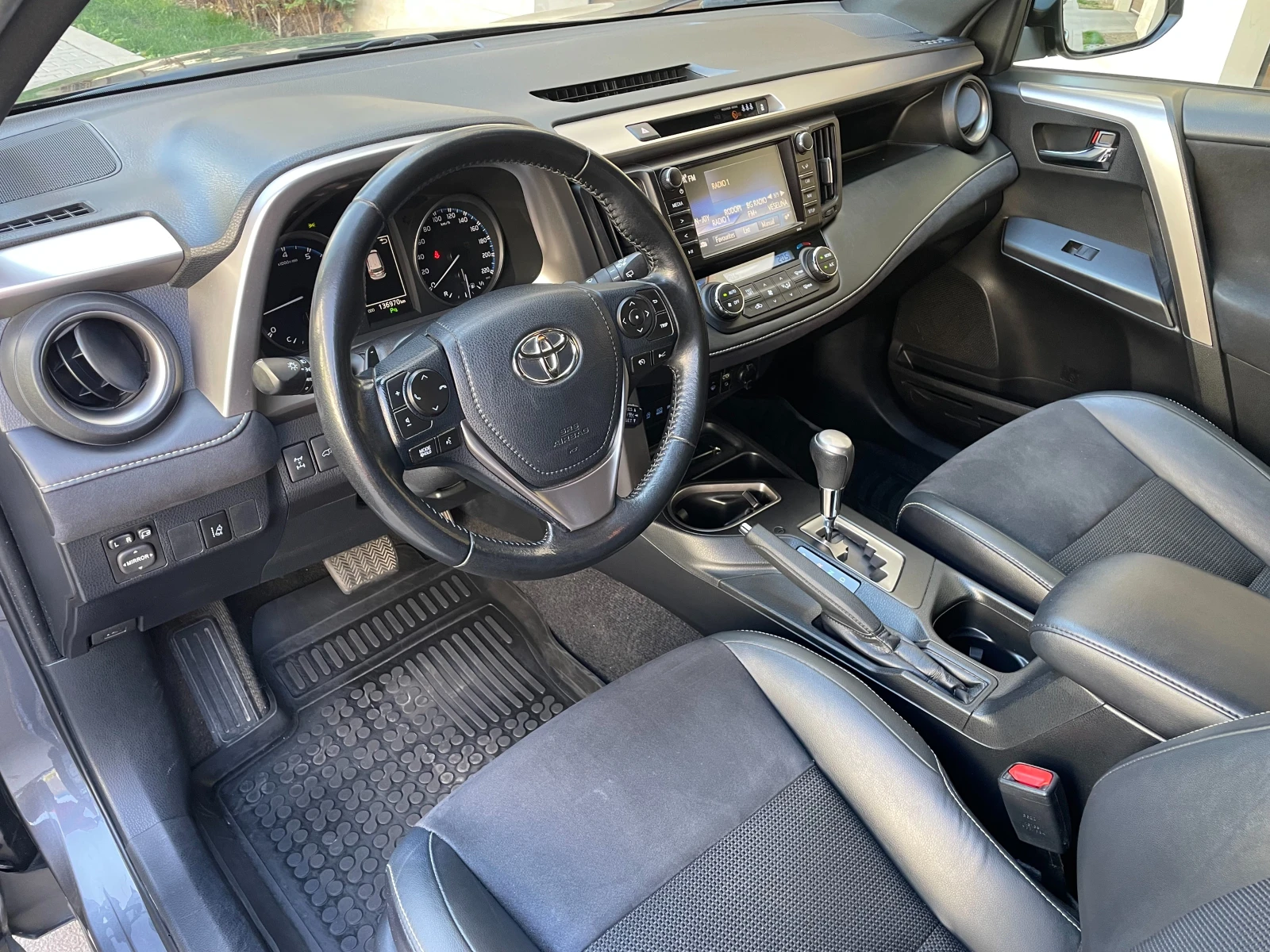 Toyota Rav4 2.0 AWD/4x4 CVT Luxury Plus- в Гаранция - изображение 7