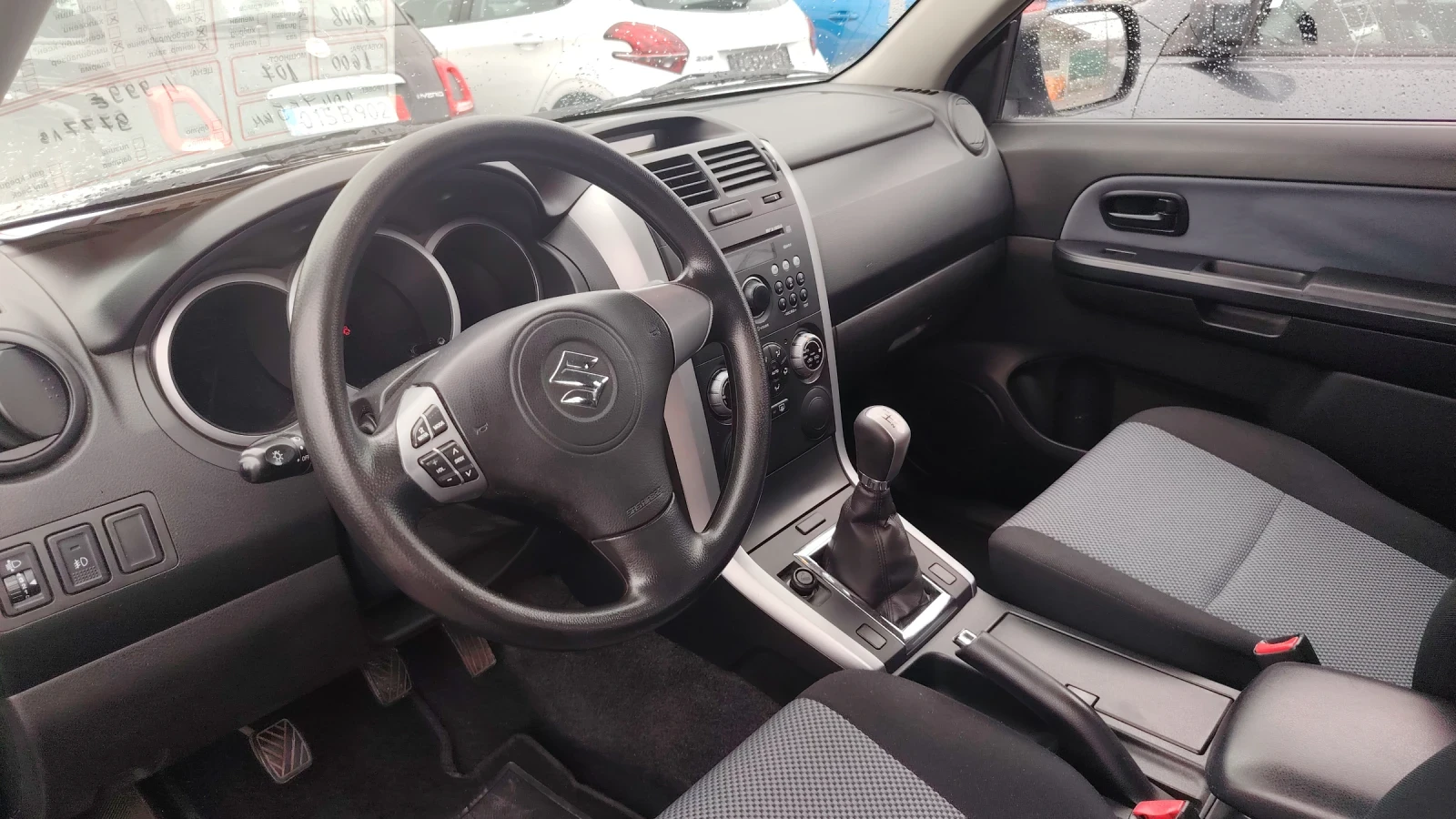 Suzuki Grand vitara 1, 6-107к.с.бензин 4х4 - изображение 8