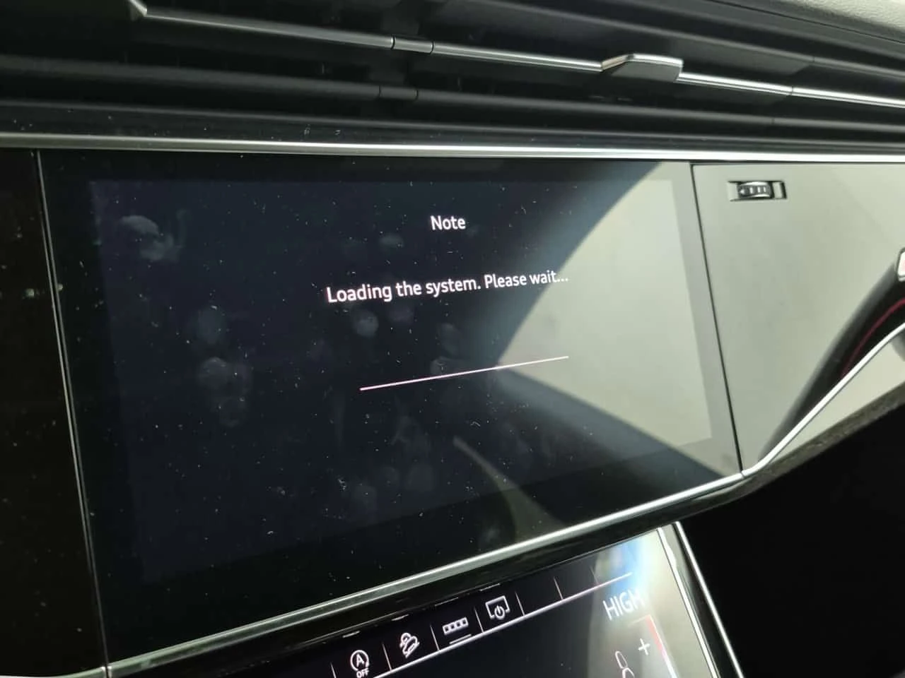 Audi Q8 * Progressiv * CARFAX * ЦЕНА ДО БГ, снимка 11 - Автомобили и джипове - 53997999