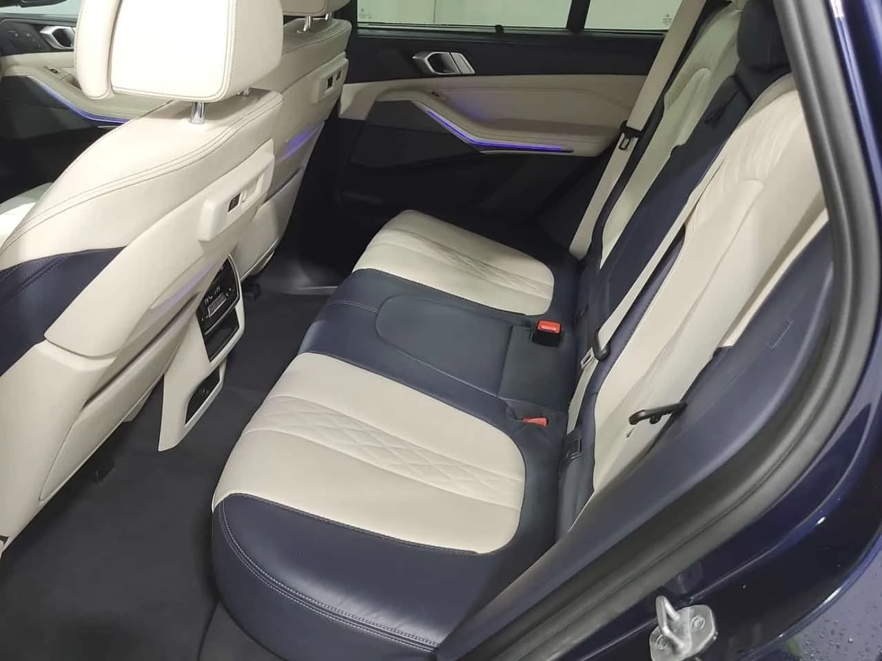 BMW X5 * M50I * CARFAX * ДИСТРОНИК * 360 КАМЕРА * , снимка 12 - Автомобили и джипове - 54202824