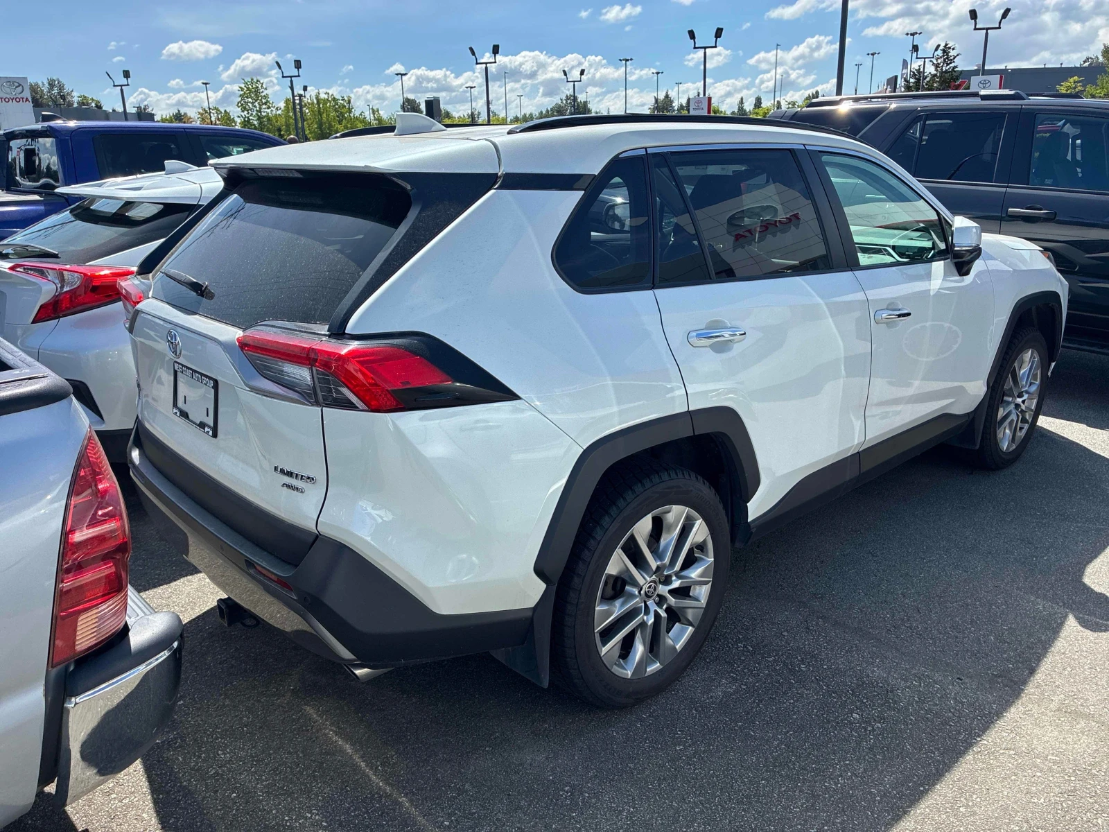 Toyota Rav4 LIMITED * * CARFAX * * АВТО КРЕДИТ * * , снимка 3 - Автомобили и джипове - 54585332