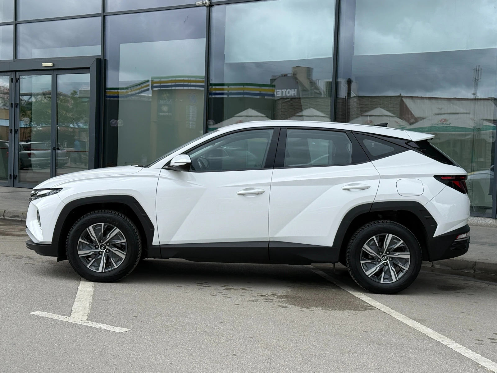 Hyundai Tucson 6 МЕСЕЦА ГАРАНЦИЯ/1.6 T-GDI MHEV 230к.с. , снимка 2 - Автомобили и джипове - 54778951