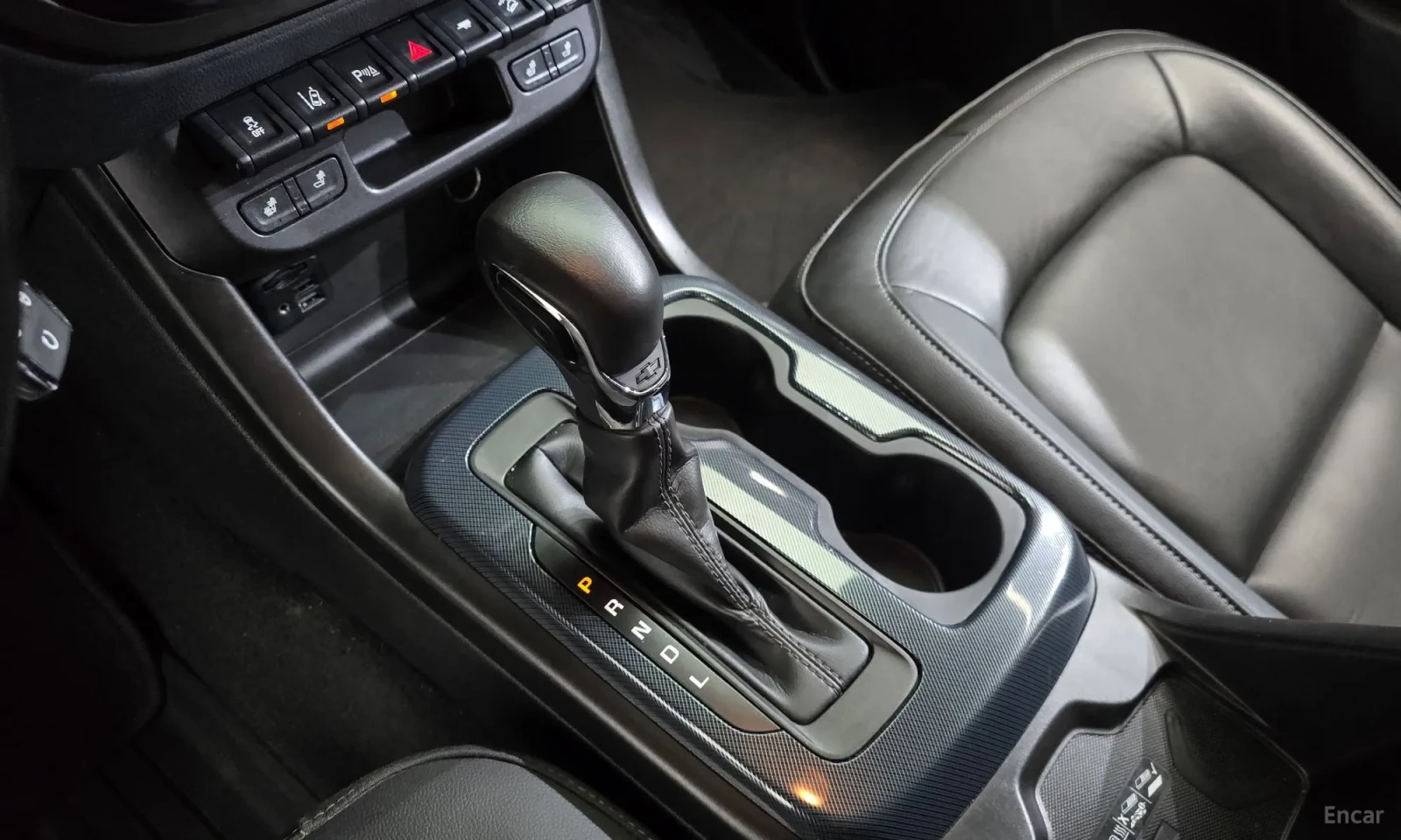 Chevrolet Colorado 4WD* MIDNIGHT* 3.6BENZIN* FULL* * , снимка 9 - Автомобили и джипове - 55102568