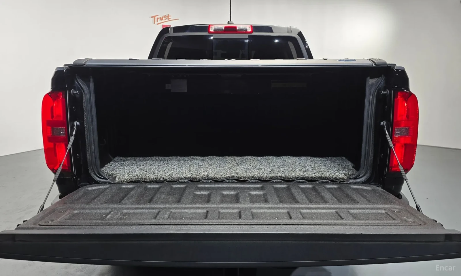 Chevrolet Colorado 4WD* MIDNIGHT* 3.6BENZIN* FULL* * , снимка 16 - Автомобили и джипове - 55102568