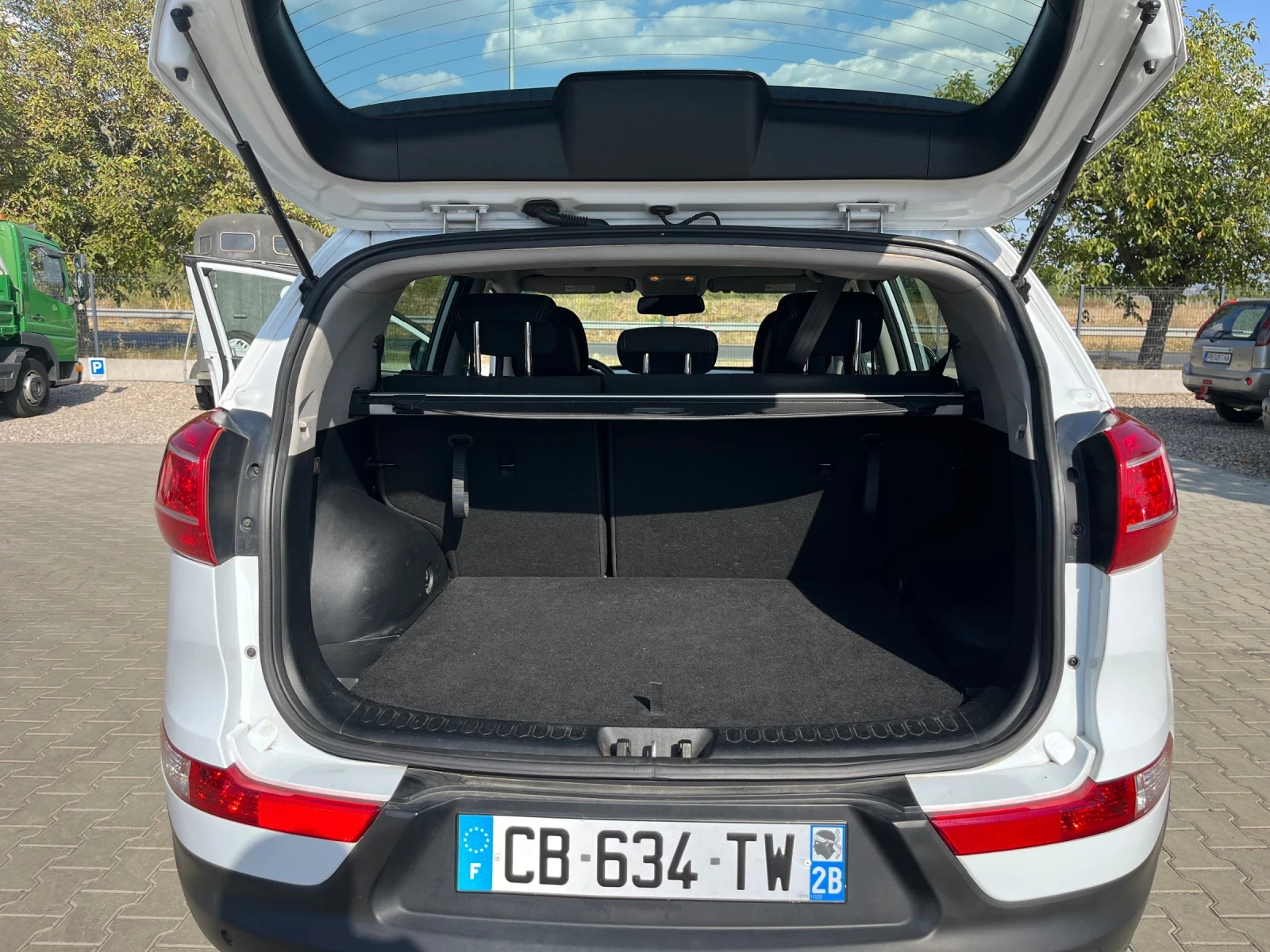 Kia Sportage 1.7crdi Active/100% реален пробег , снимка 9 - Автомобили и джипове - 55934236