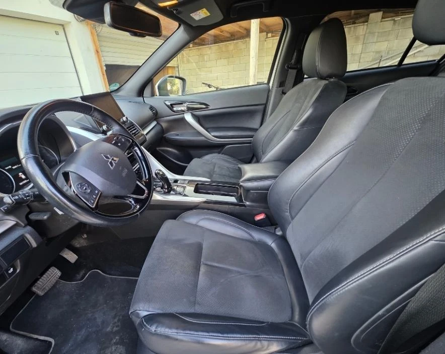 Mitsubishi Eclipse Cross PHEV Фул Екстри Като Нова, снимка 10 - Автомобили и джипове - 56456000