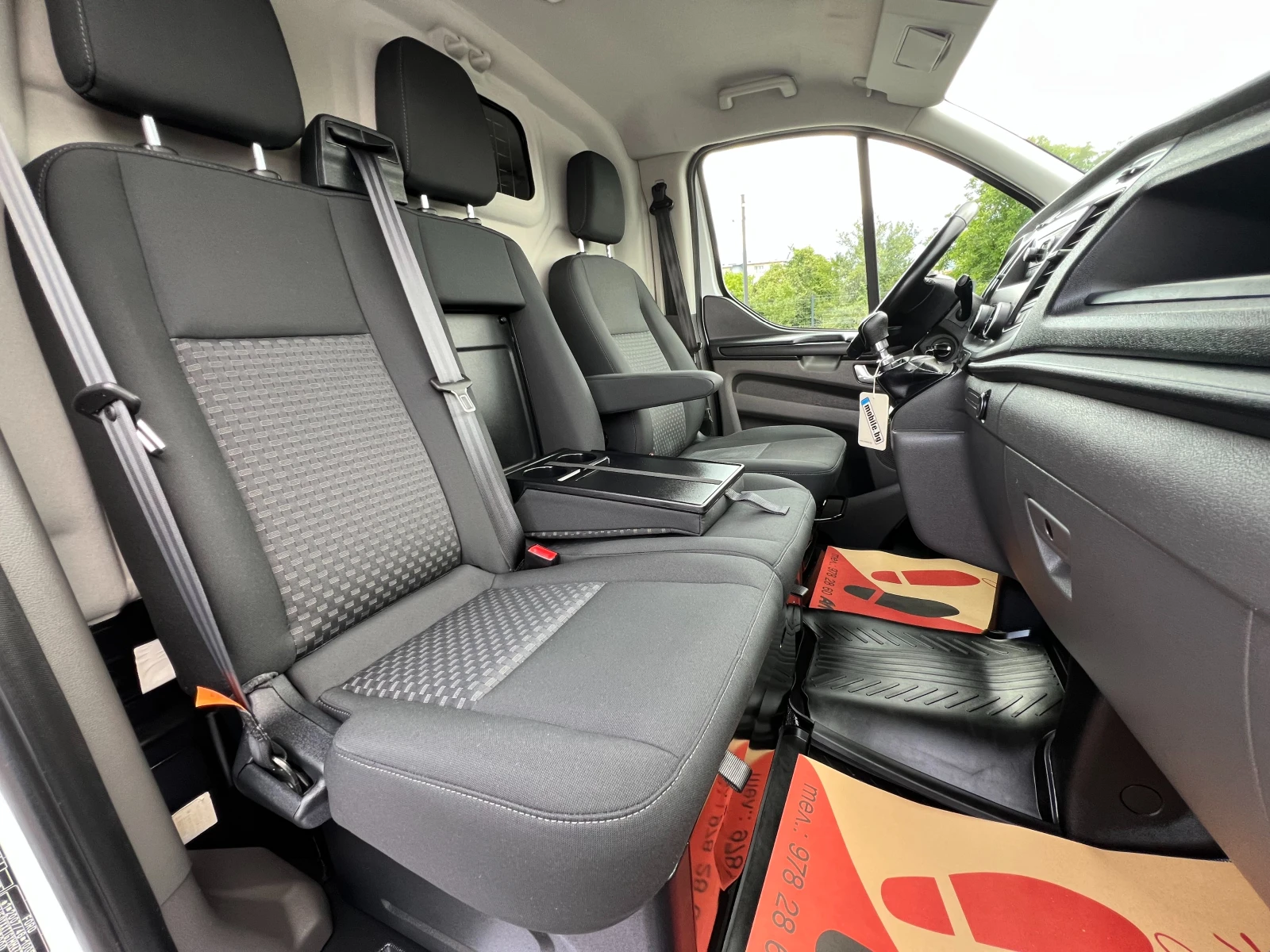 Ford Transit 2.0TDCi ДЪЛГА БАЗА/3-МЕСТЕН/LED/PDC/Серв. история/, снимка 15 - Бусове и автобуси - 55175419