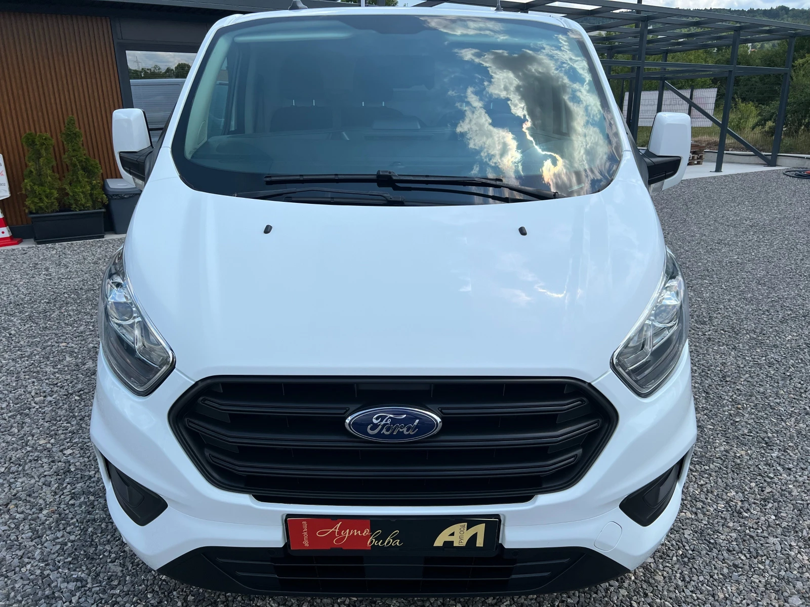 Ford Transit 2.0TDCi ДЪЛГА БАЗА/3-МЕСТЕН/LED/PDC/Серв. история/, снимка 8 - Бусове и автобуси - 55175419