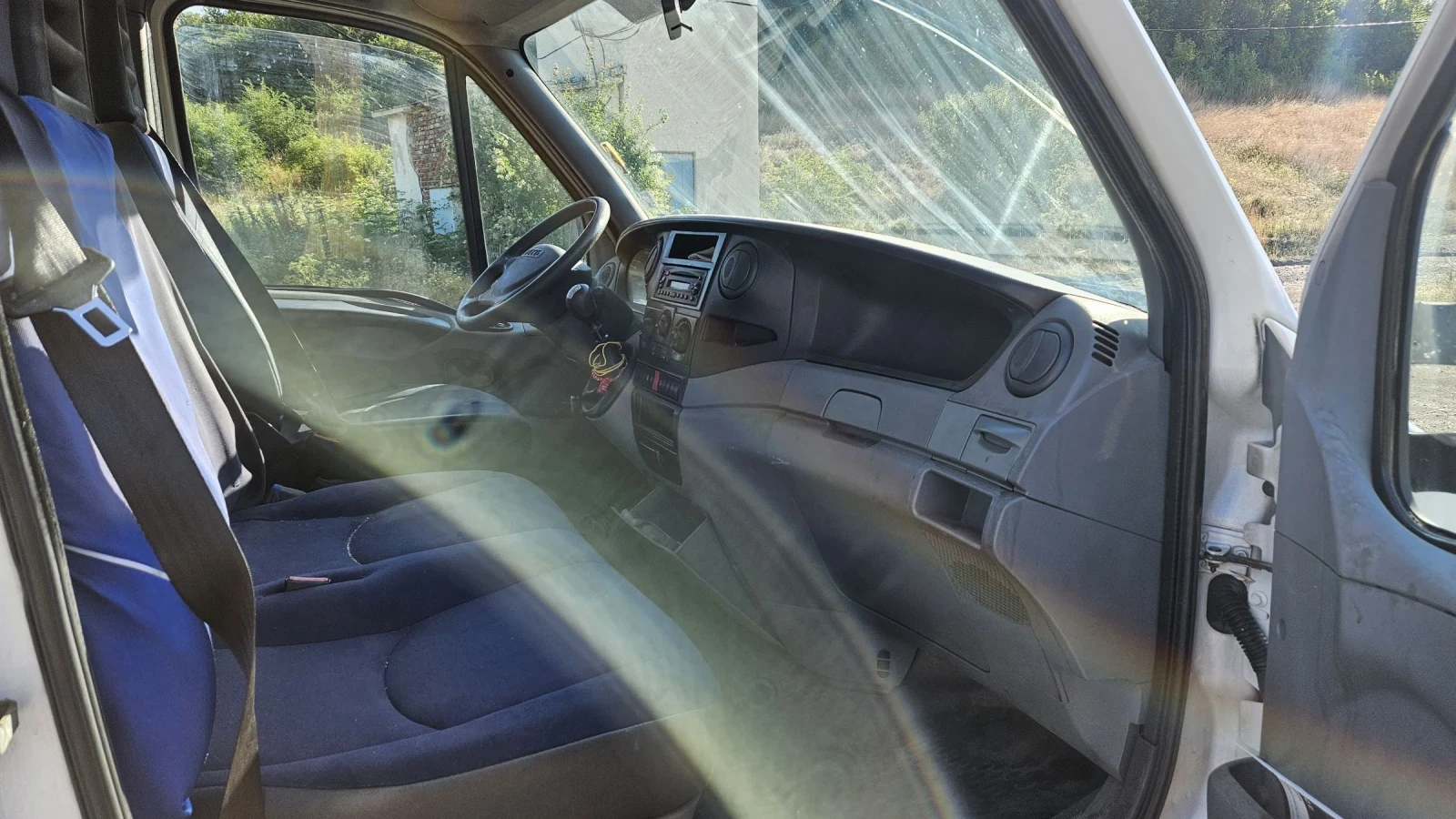 Iveco Daily 2.3 Хладилен Б категория , снимка 5 - Бусове и автобуси - 55194868