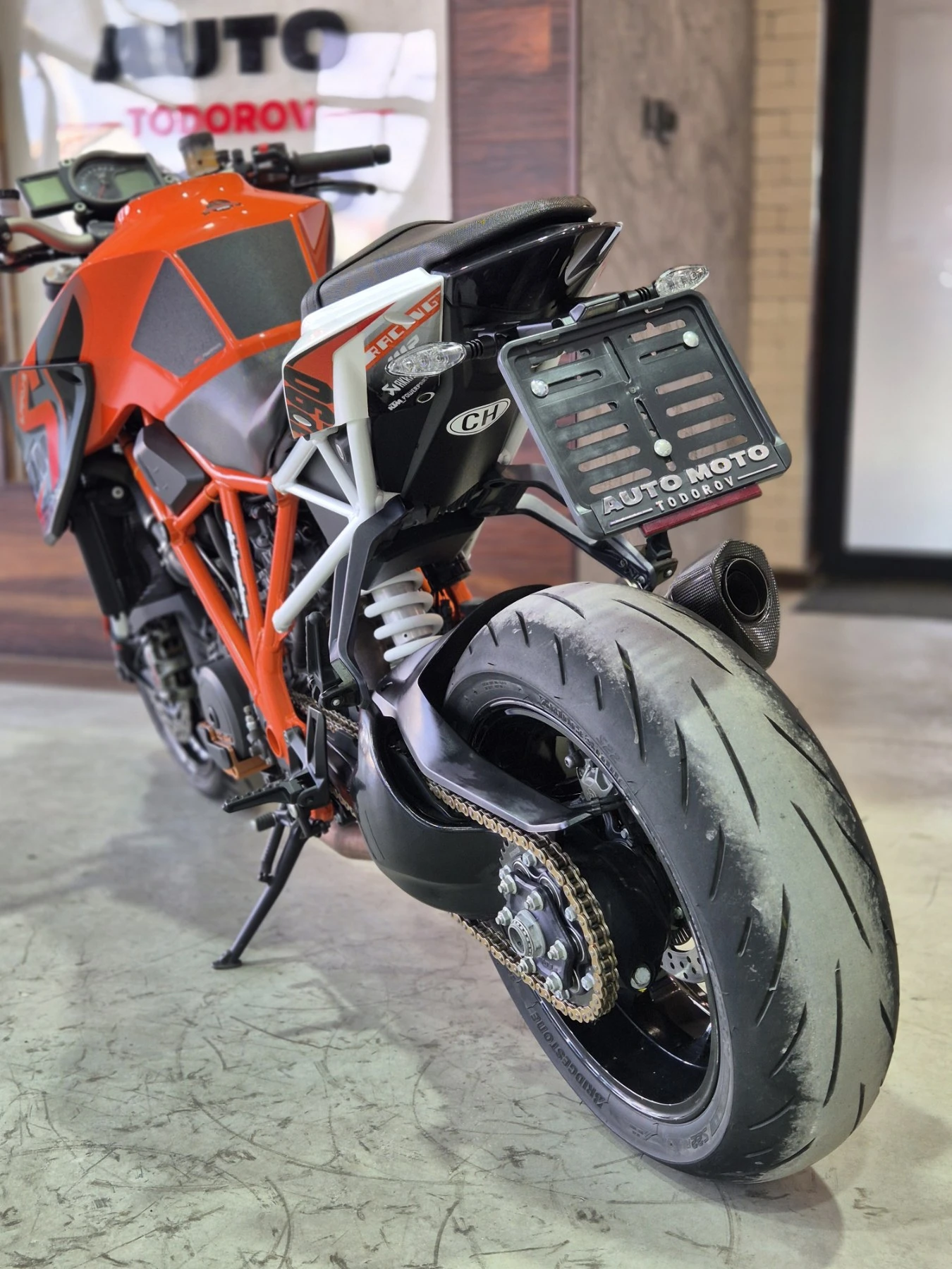 Ktm Super Duke 1290R ABS TC LED AKRAPOVIC  Нов внос от ШВЕЙЦАРИЯ!, снимка 6 - Мотоциклети и мототехника - 55448468