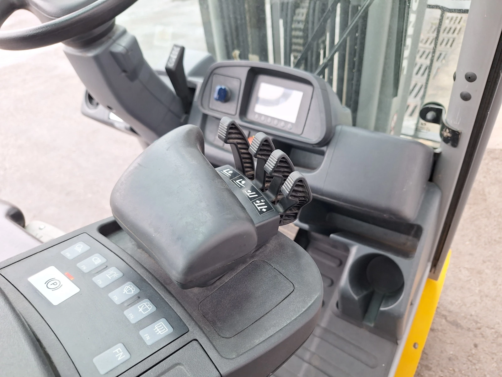  Jungheinrich TFG316s | Mobile.bg   8