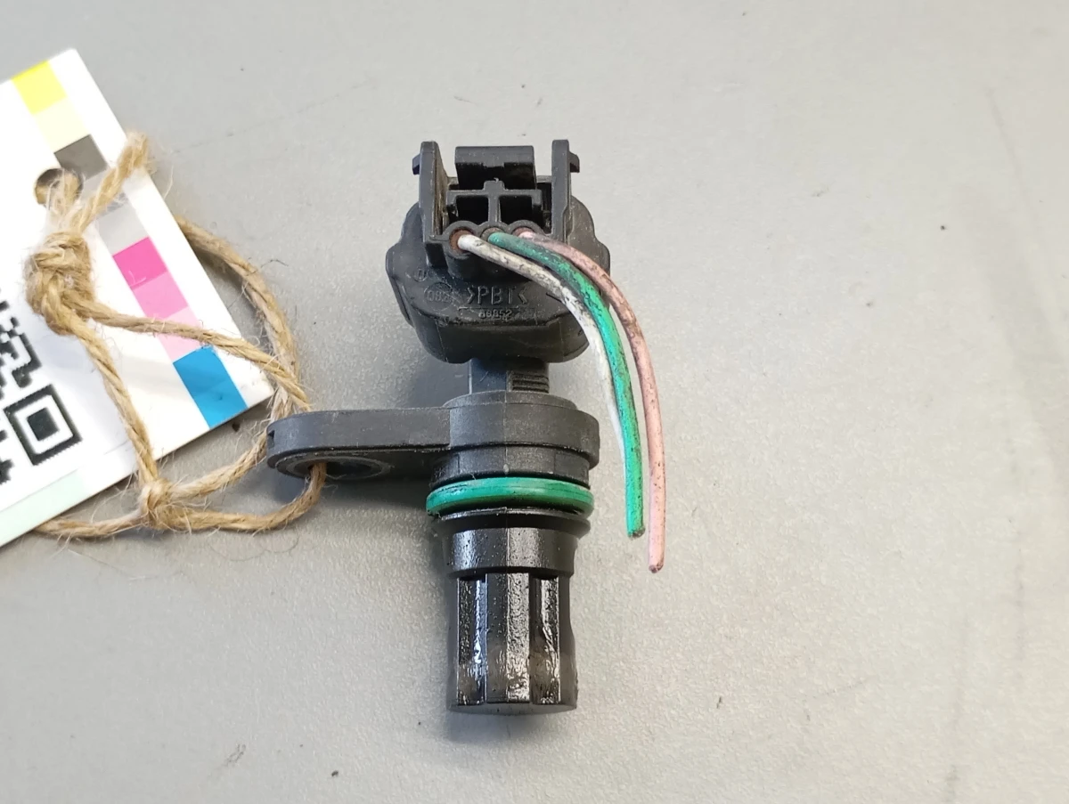 датчик разпределителен валРено Лагуна 2.0 б